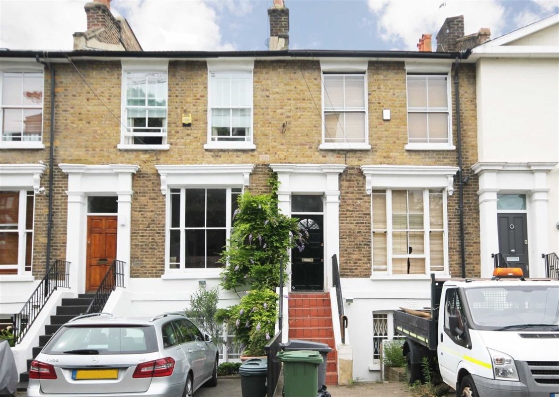 House for sale in Chancellors Road, London, W6 Dexters